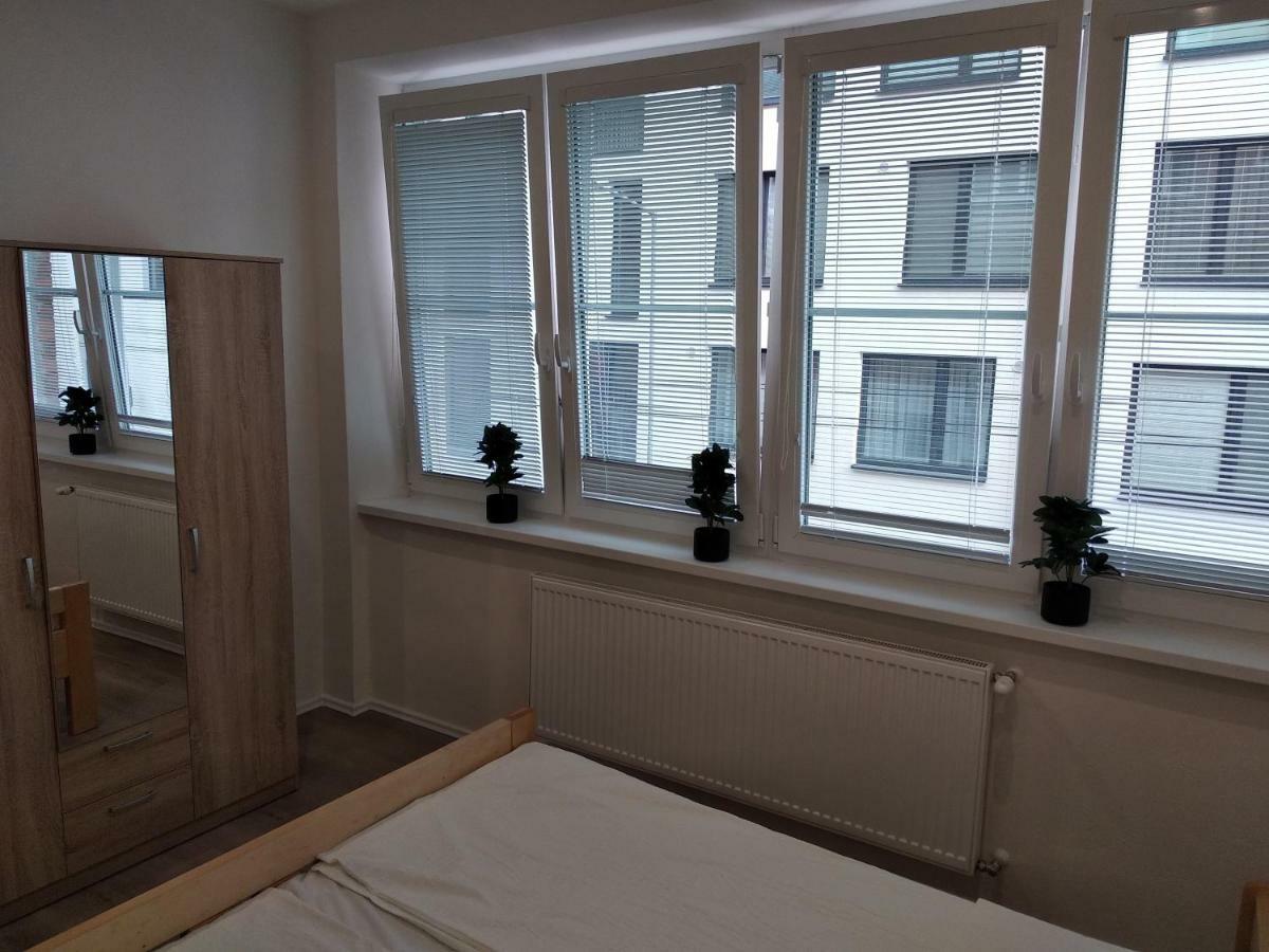 Kate & Jenny Apartments - Cosy Place In The City Center Bratislava Exterior photo