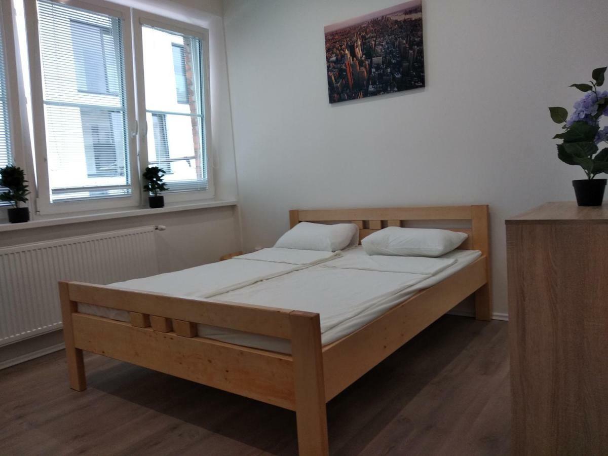 Kate & Jenny Apartments - Cosy Place In The City Center Bratislava Exterior photo